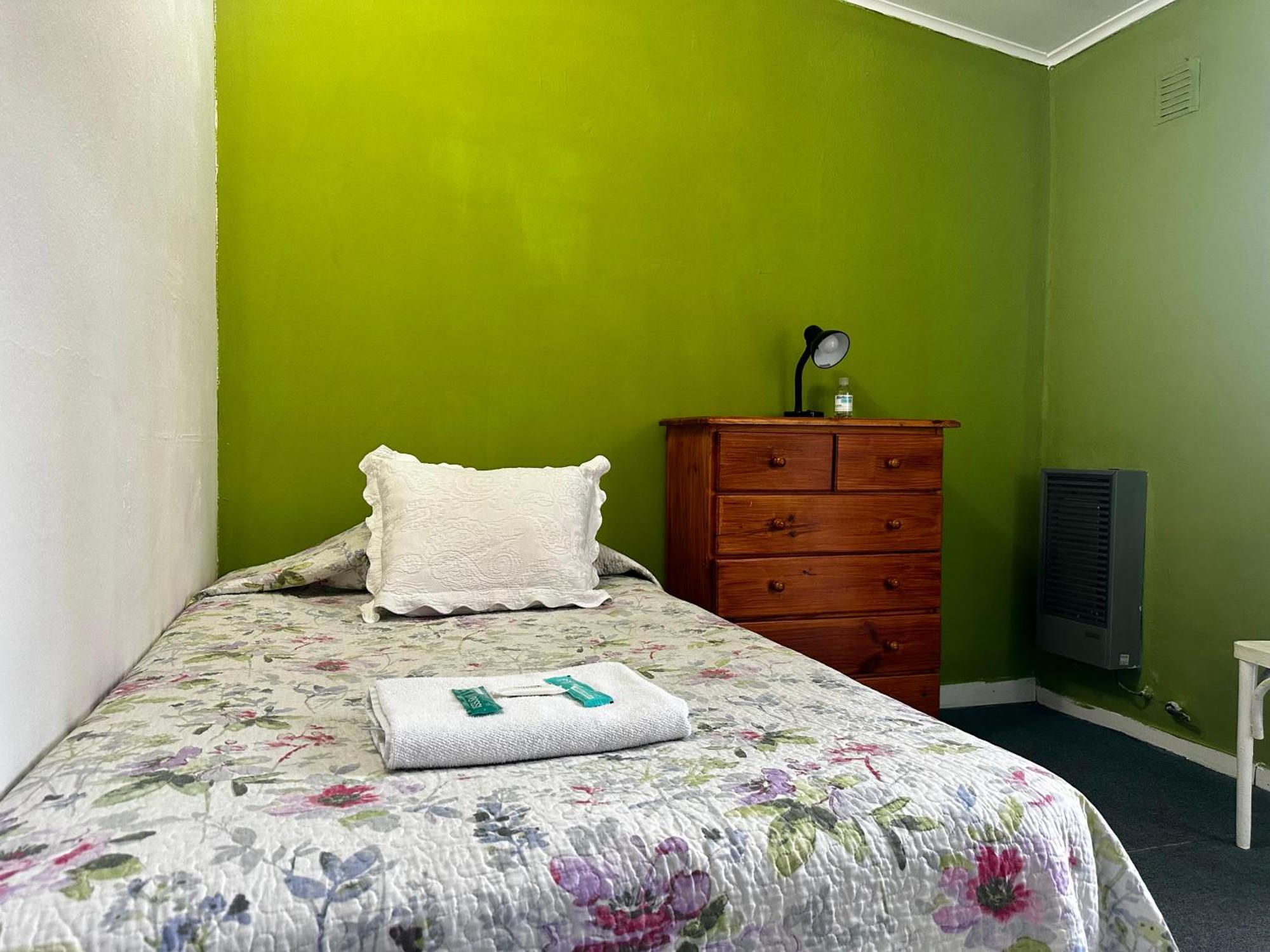 Amancay, Hostal Patagonico Hotel Ел Калафате Екстериор снимка