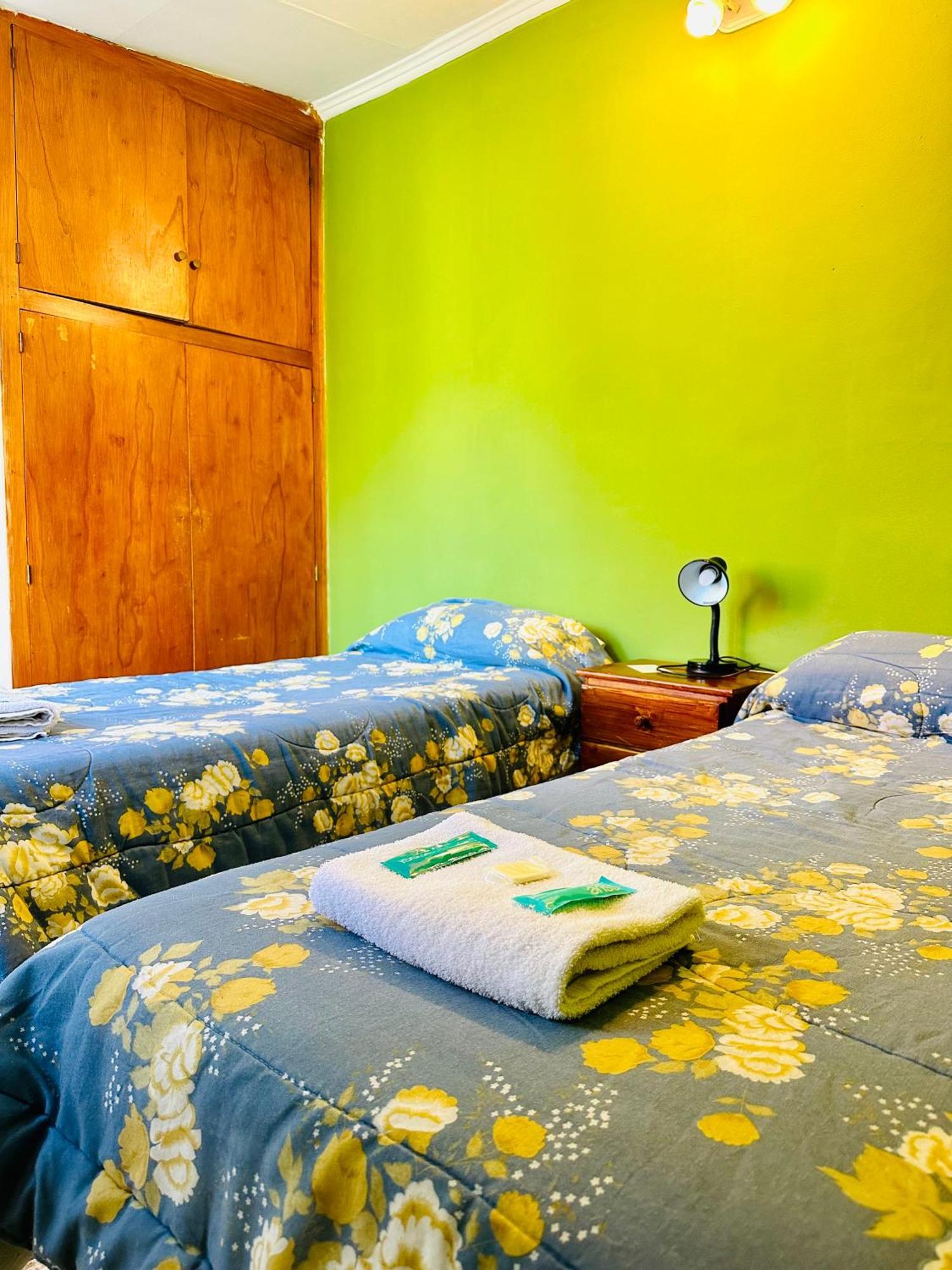 Amancay, Hostal Patagonico Hotel Ел Калафате Екстериор снимка